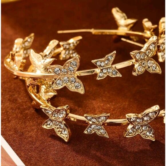 Butterfly Hoop Fashion Earrings - Picture 3 of 3